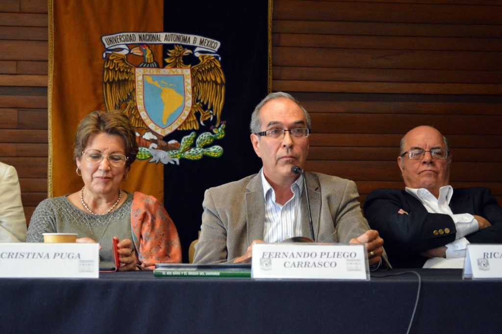 Foto: (de izquierda a derecha) Dra. Christina Puga, Dr. Fernando Pliego y Dr. Ricardo Tirado