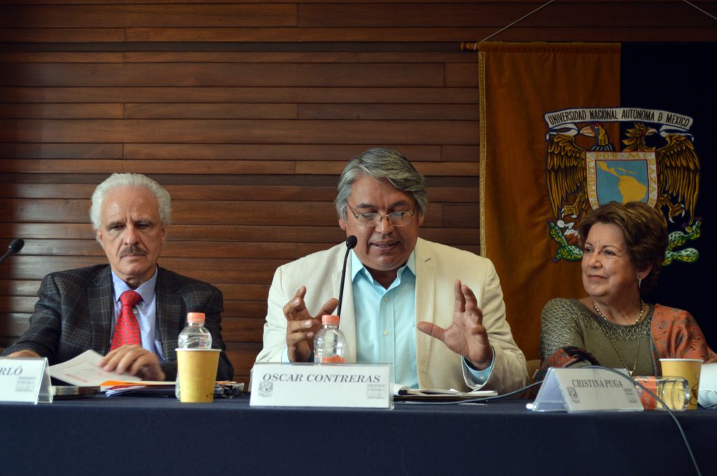 Foto: Dr. Fernando Pliego, Dr. Oscar Contreras y Dra. Christina Puga