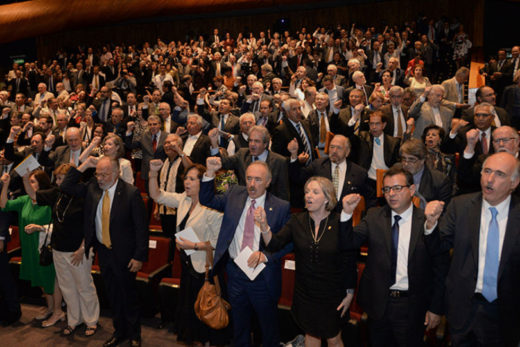 La UNAM, de pie, en paz y con la mirada en el futuro
