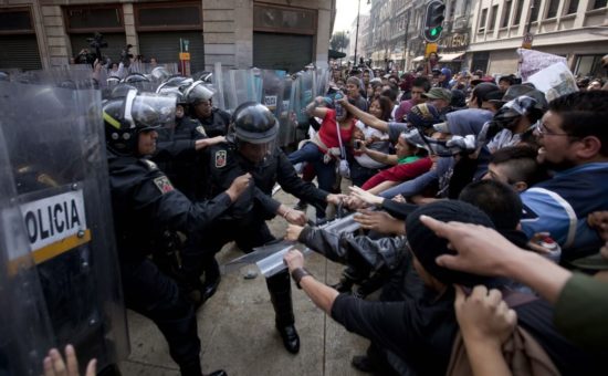 Resistencias y emociones en contextos represivos