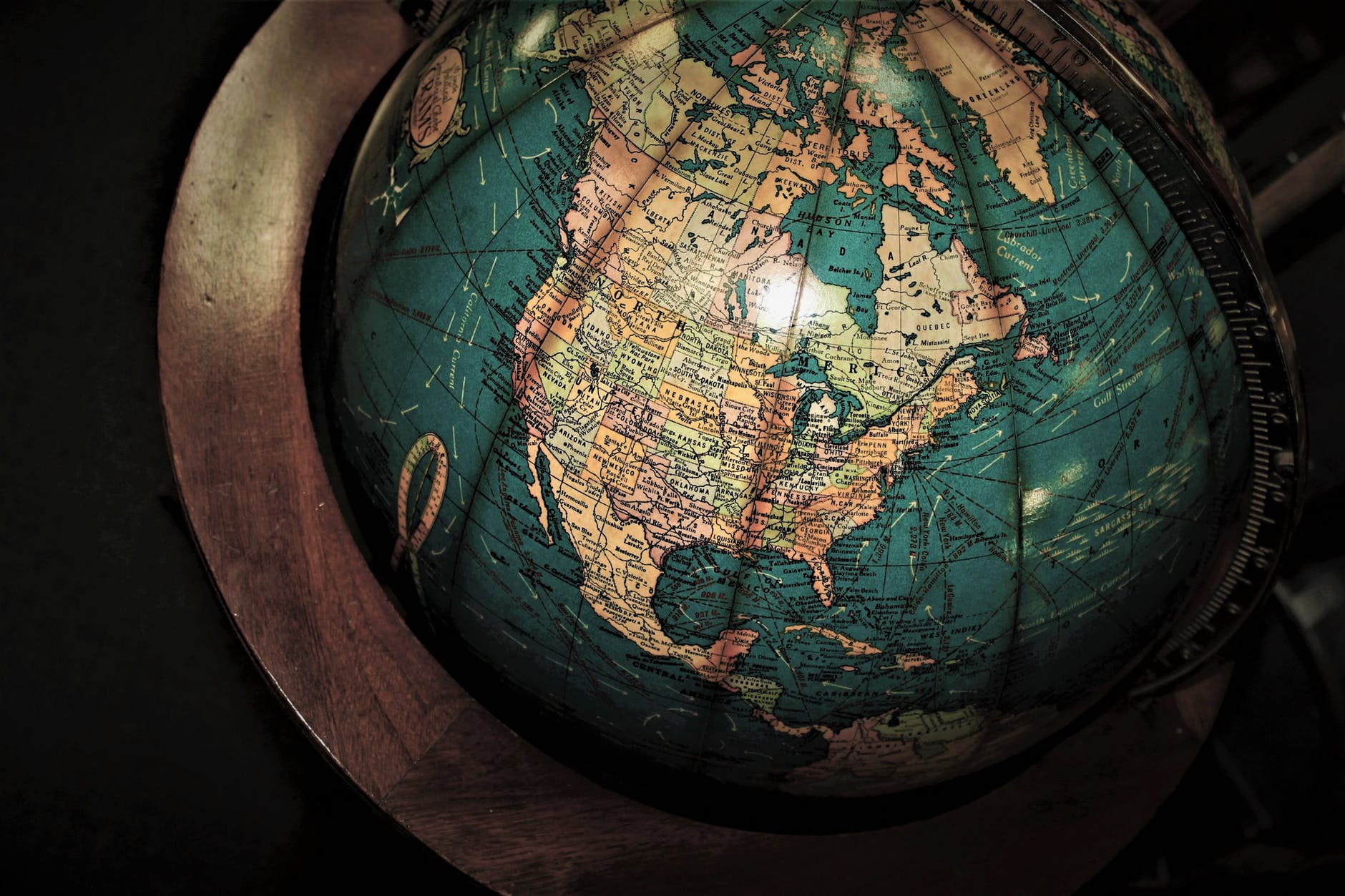 IV Coloquio de Historia y Estudios Globales