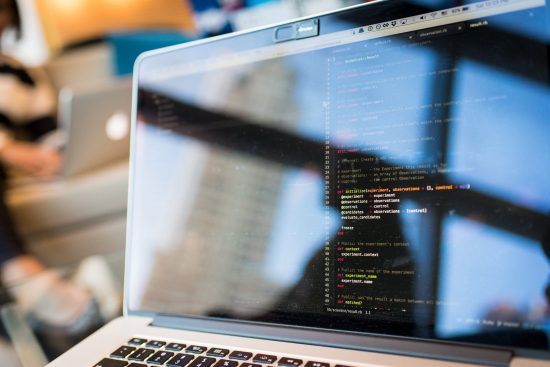 Bases de datos con ánimo de lucro