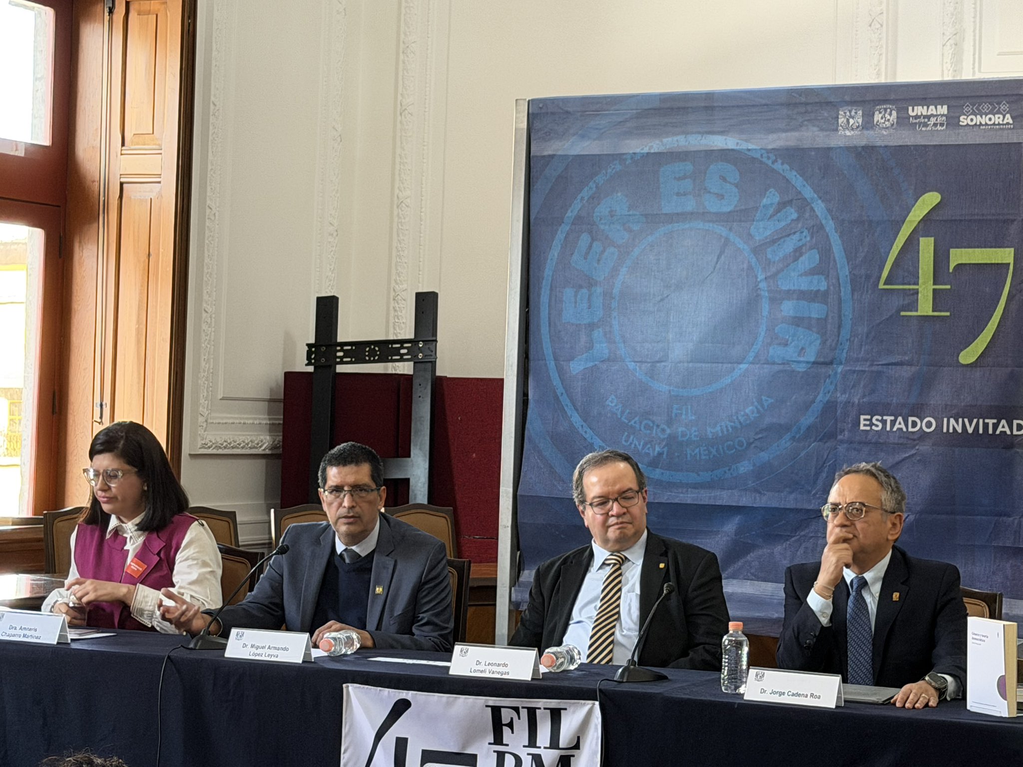 Presentación de la colección Clásicos de las Ciencias Sociales y las Humanidades en la 47 FIL